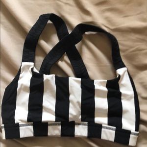 Lululemon sports bra 6